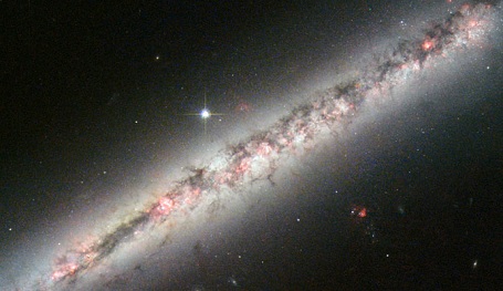 NGC4634 - edgeon galakse i Virgohoben