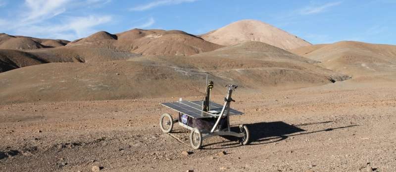 NASA's Mars test rover i Atacama ørkenen, i Chiles bjerge