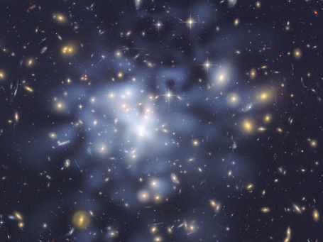 Kortlægning af mørkt stof i en anden galaksehob