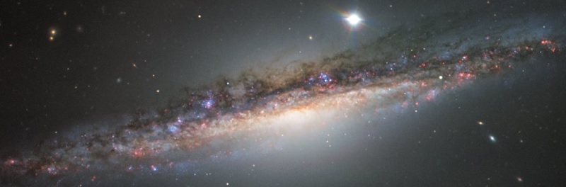 Edge-on galaksen NGC1055
