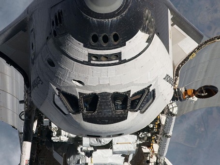 Rumfærgen Endeveaur dokket til ISS