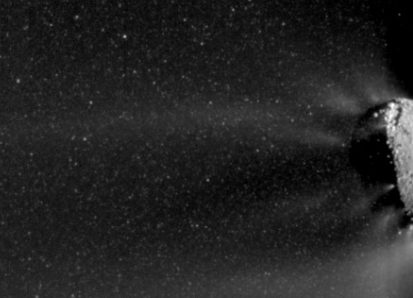 Komet Harltey2 snestorm